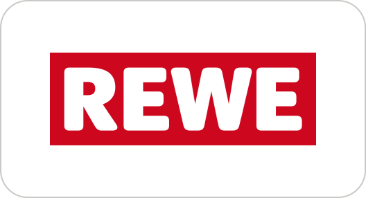 REWE Logo: Weißer Schriftzug 'REWE' in Großbuchstaben auf rotem Hintergrund